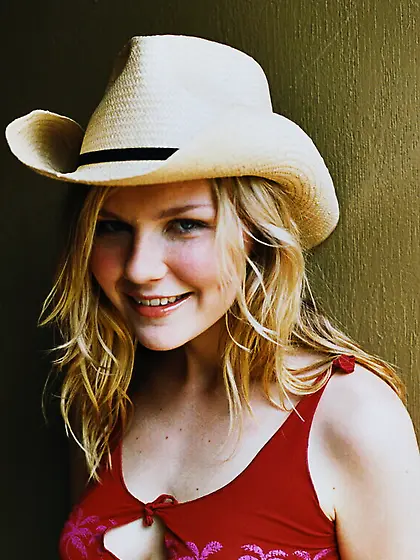 Kirsten Dunst sexy body