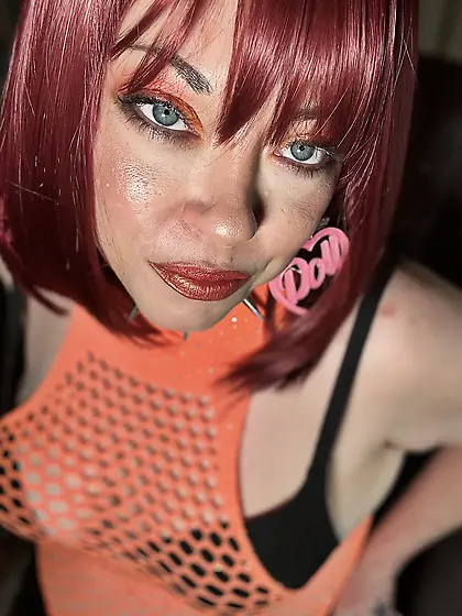 Tina Snua Selfies #126