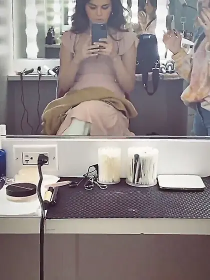 Selena Gomez Cleavage