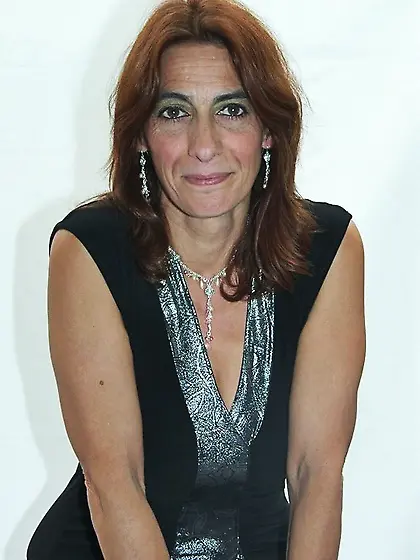 Cougar Striptease Jolanda from United Kingdom