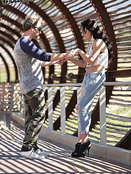 Teen hottie Natalie Heart meets the guy for the first time and t