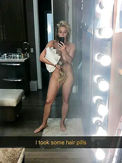 Chelsea Handler Nude