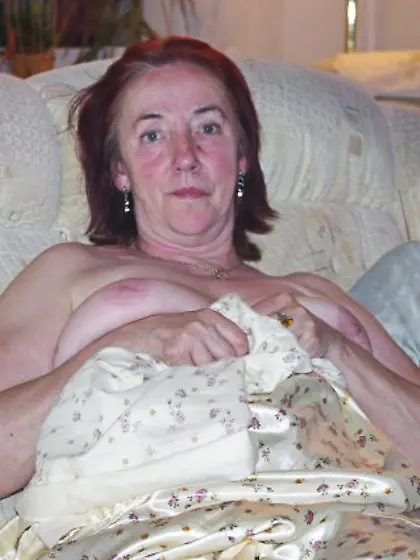 Geile alte Nachbarin