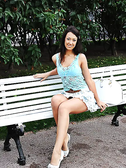 Imagine a real one-on-one session with a hottie like her