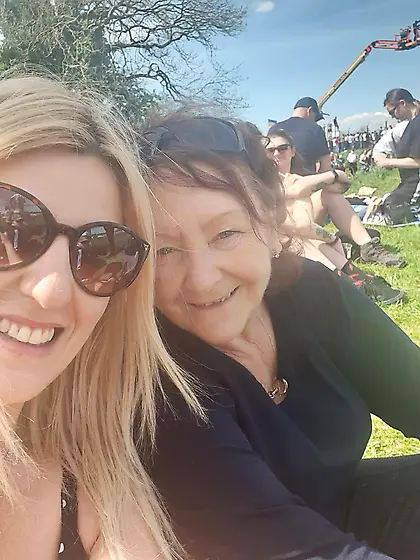 Slut mom Linda exposed