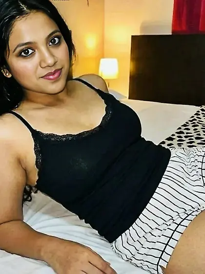 Sexy Desi Wife