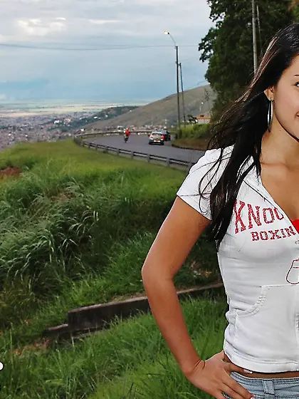 Awesome tanned brunette hottie Pamela Spice posing in sexy red l