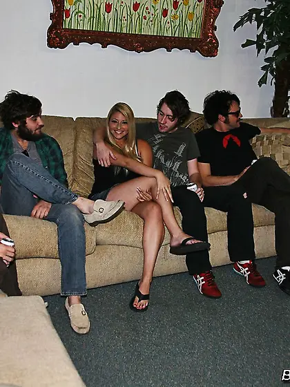 American cute interracial groupsex