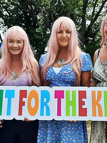 Slut mom Linda exposed