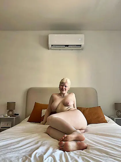 the lovely Snowbella