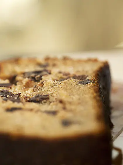 Wavy-haired blonde flashing her cute pussy all over the kitchen