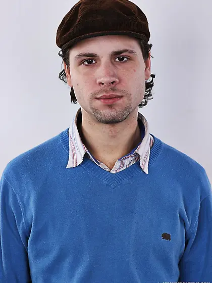 Nice guy with big cock attracts attention