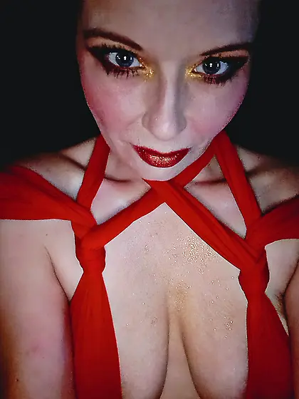 Addlyn her slut older sis queenie and marryann