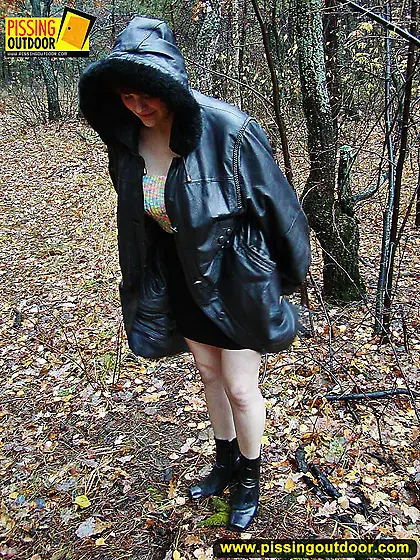 Amateur outdoor pissing in autumn