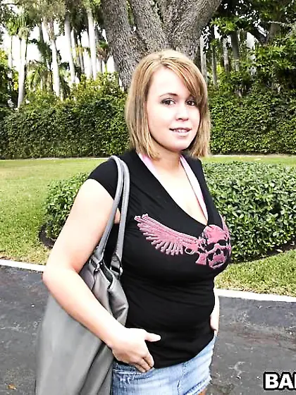 Huge breasted lady Brandy Taylor gets fucked hard after some poo