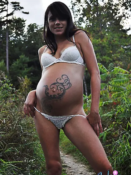 Brunette chick wearing hot