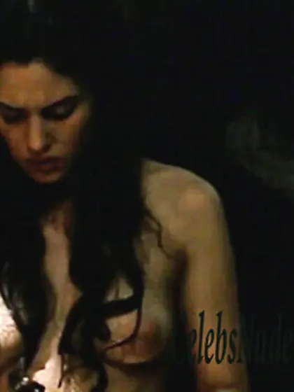 Monica Bellucci - Briganti amore e liberta (1993)