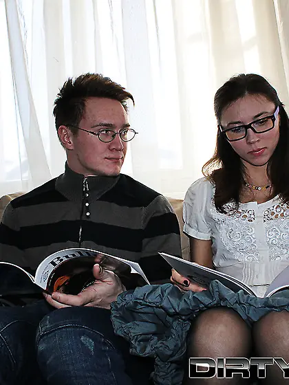 Brunette sweetie sexy pantyhose