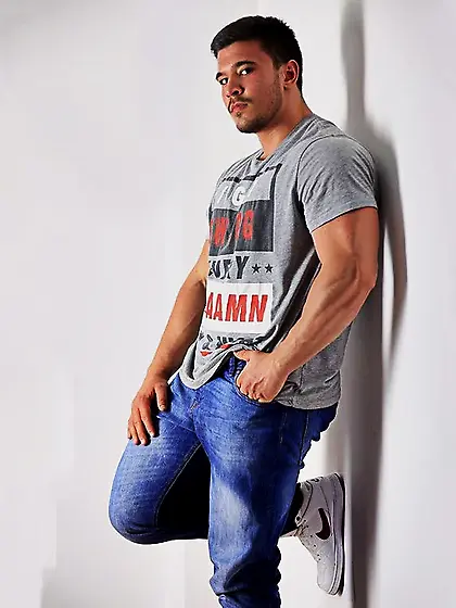 Gay GavinColtt like to snapshot