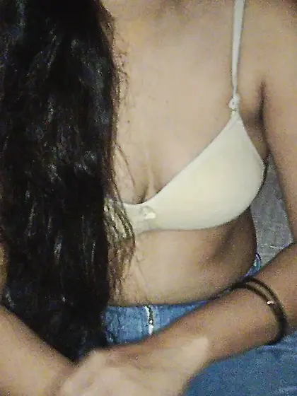 Devar bhabhi.  Bhabhi ki tight chut