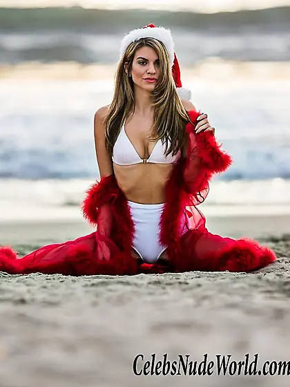 Rachel McCord Cameltoe While On A Photo Shoot In Santa Monica