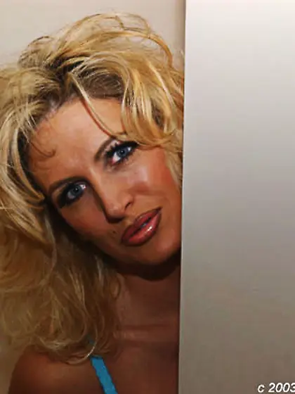 Pouty lipped hottie blue