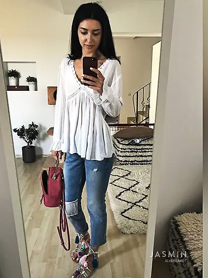 Petite tiny tits milf