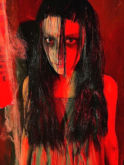 A mysterious house,  four