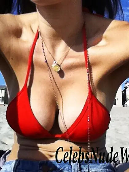 Pretty Lake Bell hacked nudes