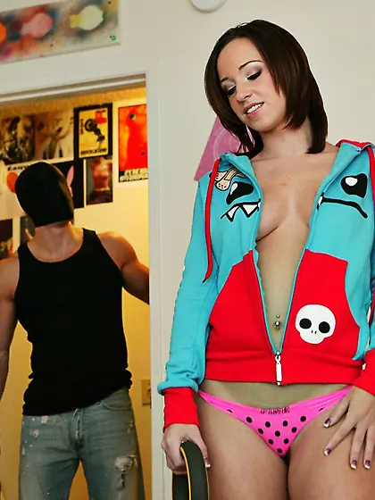 Pink pussy dressed teen