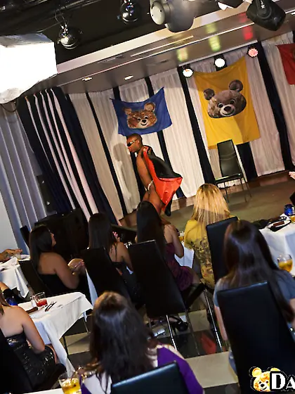 Cute stripper cumshot