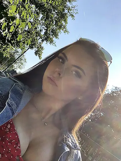 Tight brunette Lincoln uni slut - Lily