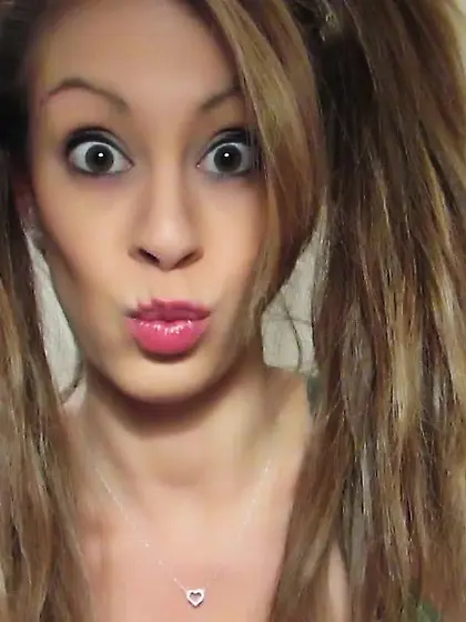 Naughty teen chick Talia Shepard is lying on the bed and fingeri