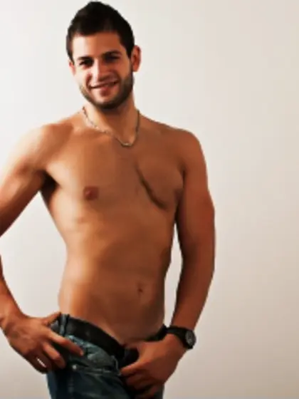 Brunette adorabletom perform anal