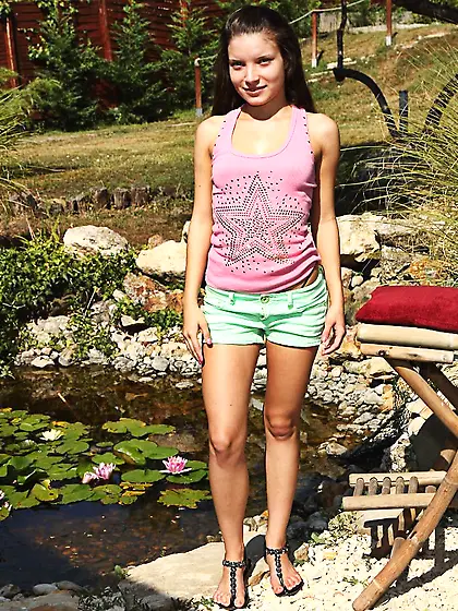 Model Anita Bellini at AlsScan,  Gallery Pond Skimming.  16. 04. 201