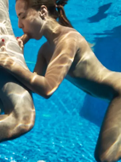 Mona Blue Fucks her step brother underwater