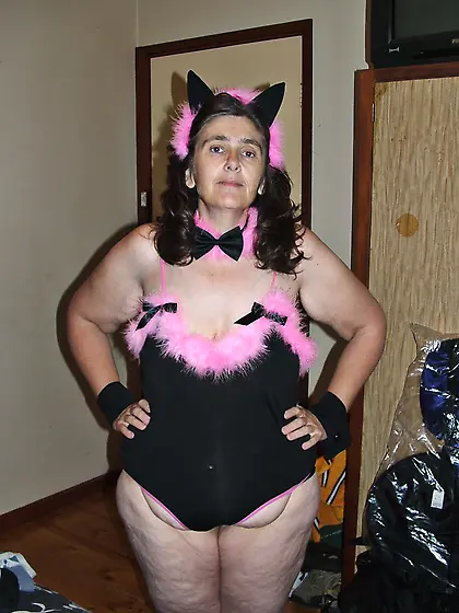 early pics of younger stupid fucking ugly me