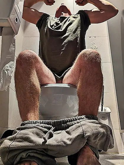 Andy Gymnast toilet rest stop lust 14