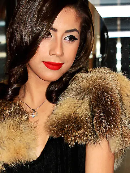 Latin young transgender yasmineninfeta