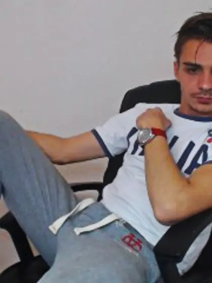 18 yo brunette Funkydavid.