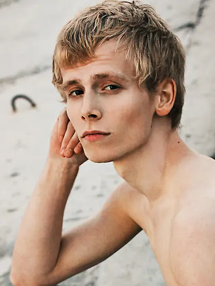 White young gay bobbhotyoung