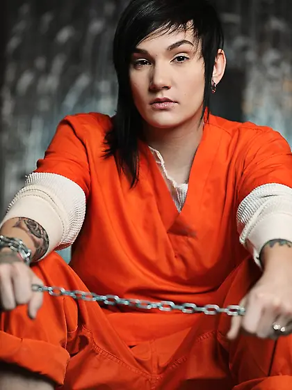 Rebellious alt chick is held in prison so she has enough time to