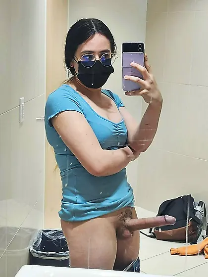 College Gurl Big Dick Femboy