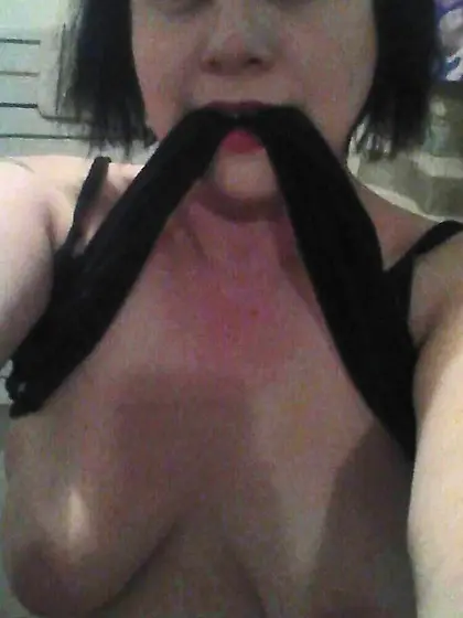 Amateur milf topless selfie