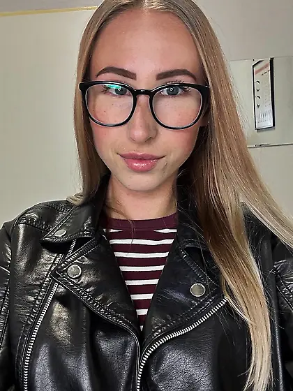 Tereza with sexy glasses