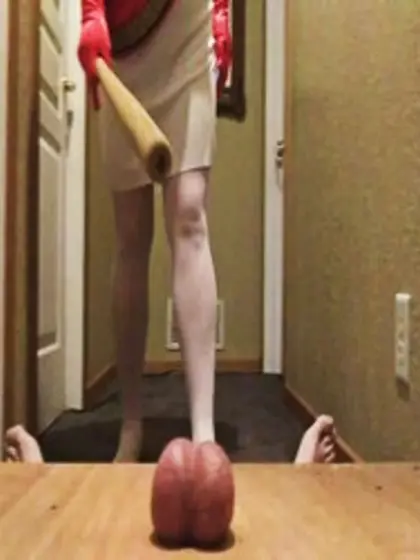 OH SHIT! MOM-MEEeee... !!!