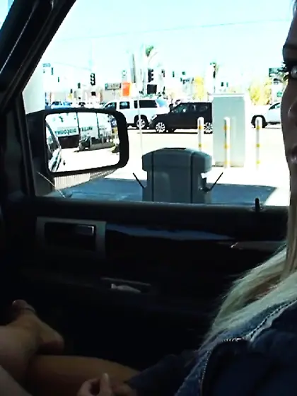 Busty blonde is having sex with the stranger in his car and swal