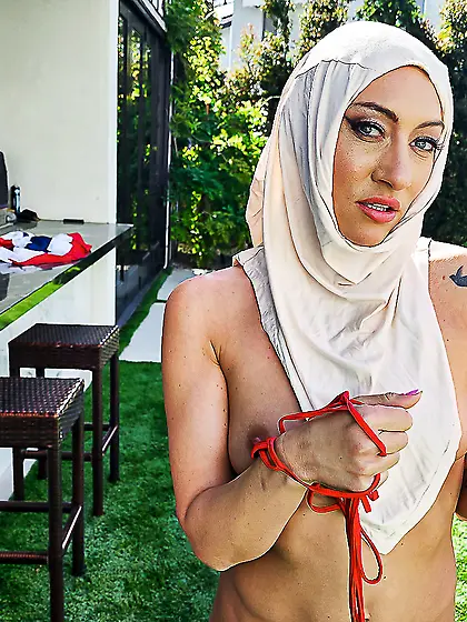 Sultry hijab MYLF Whitney Oc gets pounded in POV