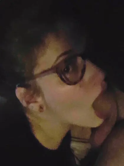 Riley the Clueless Webslut