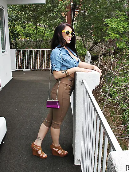 Noelle Easton returns, and of course she brought her huge fuckin